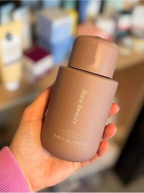 Rare Beauty Hydrating Body Lotion - Mauve